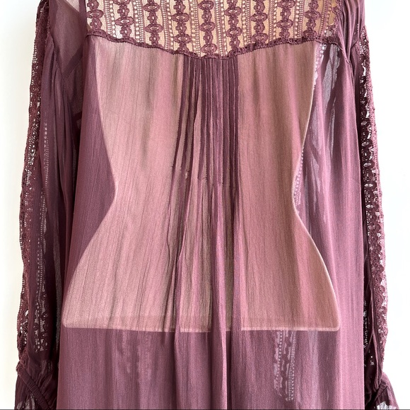 World Market Burgundy Lace Peasant Blouse Size L/XL - Picture 13 of 14